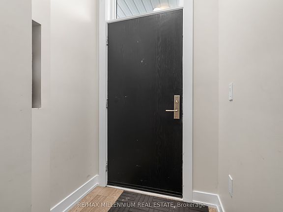 5th image of 9560 Islington Ave #U208