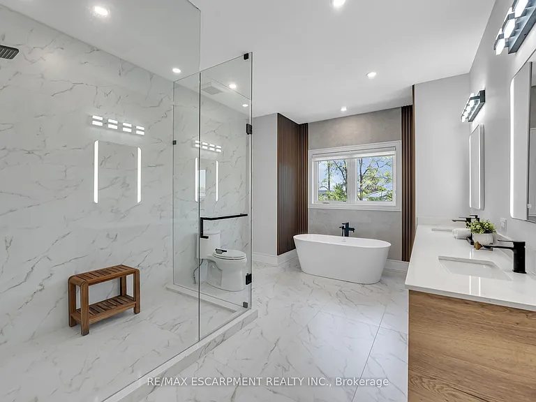 221 Morden Rd E — Photo 31