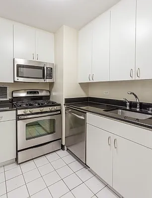 Rented by Corcoran | media 7