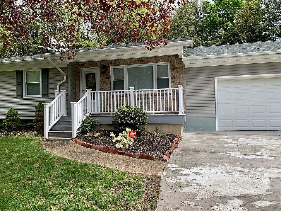 1st image of 500 Brampton Ct