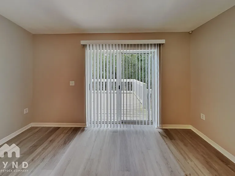 2073 Hayfield Way — Photo 10