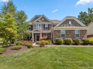 2224 Hickory Ridge Ct N, Canton, MI 48187