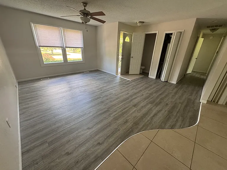 515 Valley View Dr — Photo 7