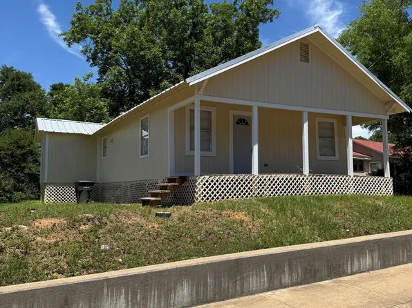 1711 Woden Rd, Nacogdoches, TX 75961