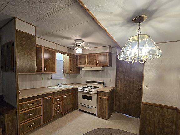 3rd image of 306 S Recker Rd #127-127S