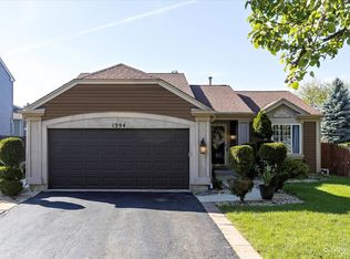 1394 Eastwood Dr, Aurora, IL