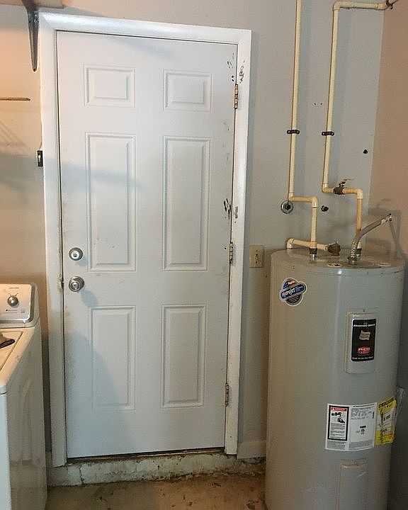 2nd image of 12025 Nicklaus Cir