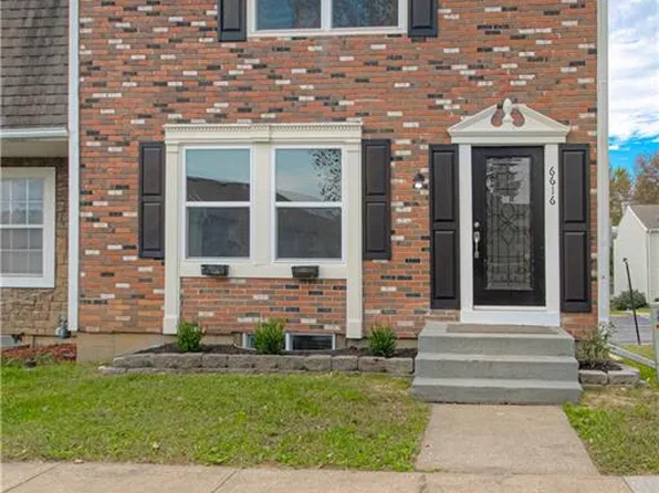 6616 E 128th St, Grandview, MO 64030