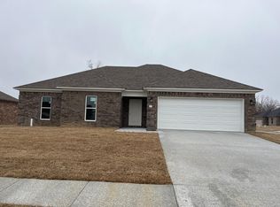 17 Hidden Oak Dr, Vilonia, AR 72173