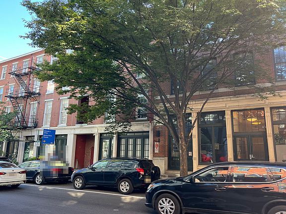 4th image of 212-220 Race St Unit 4B
