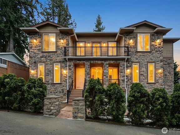 2nd image of 18634 92nd Avenue NE