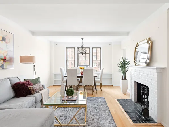 302 West 12th Street image 1 of 15