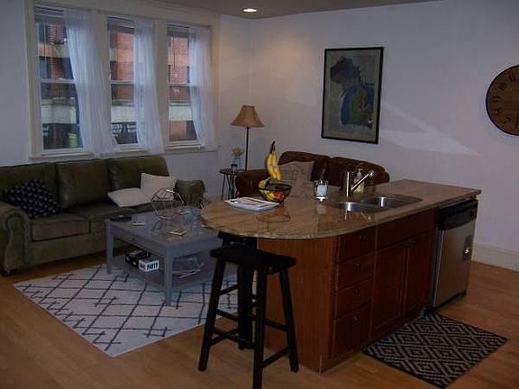2nd image of 2316 N Clark St #4