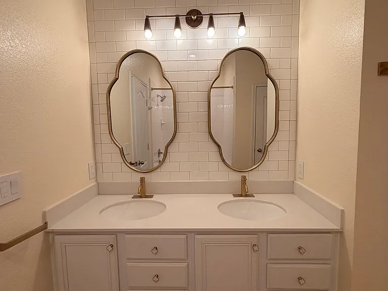 Primary Bathroon