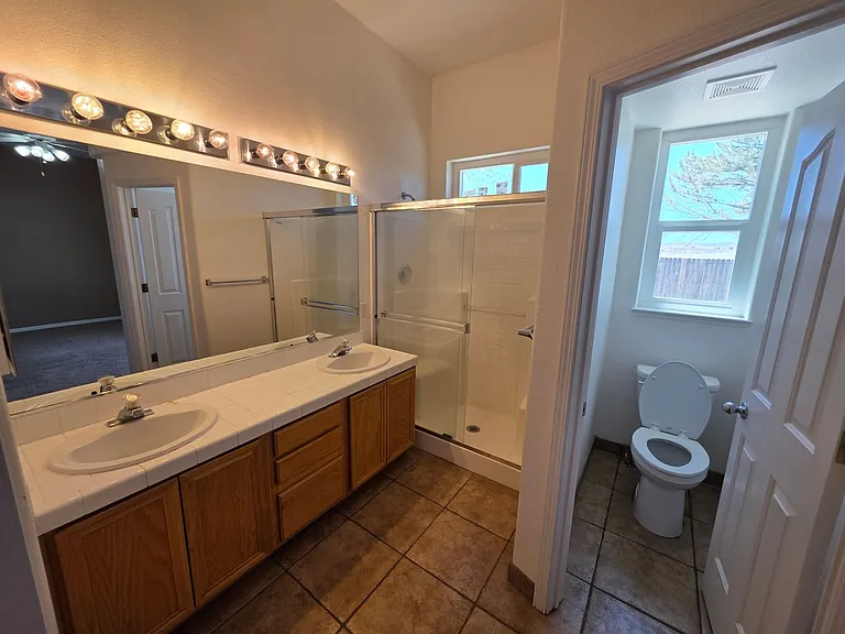 109 Sario Dr — Photo 3