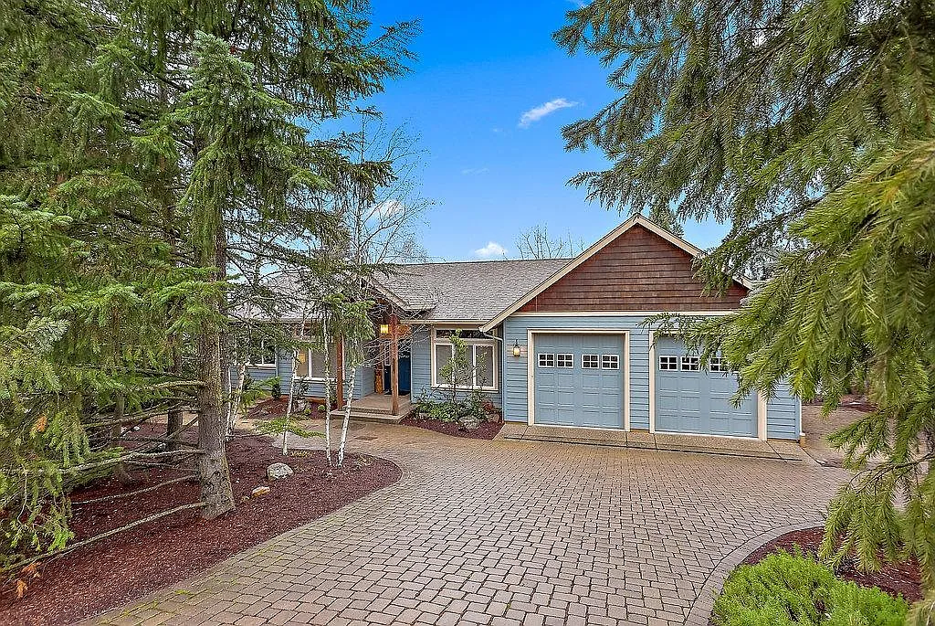 1447 Highcrest Dr photo 1