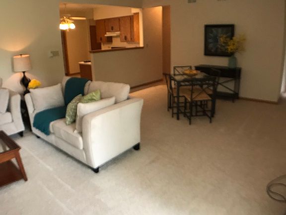 4th image of 10825 Donna Ln #23
