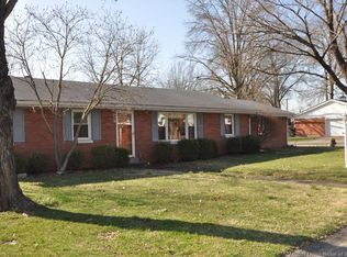 914 Brookwood Dr, New Albany, IN
