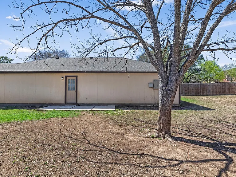 9575 Celine Dr — Photo 19