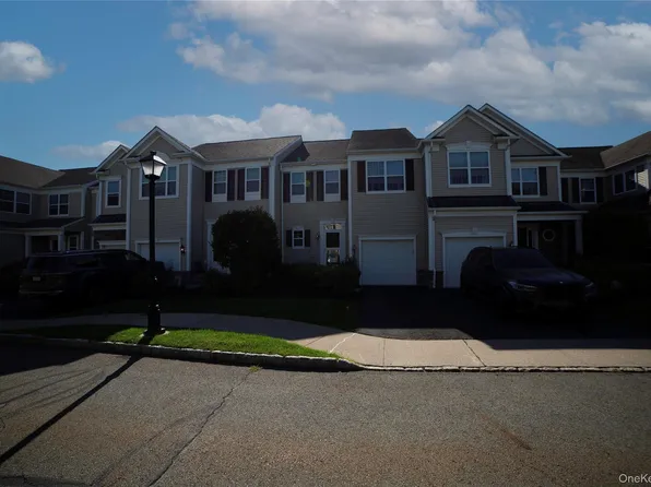 10 Bainbridge Place #704, Newburgh, NY 12550