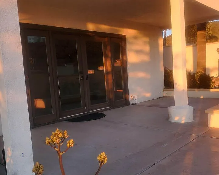 Parado Del Sol Dr — Photo 1