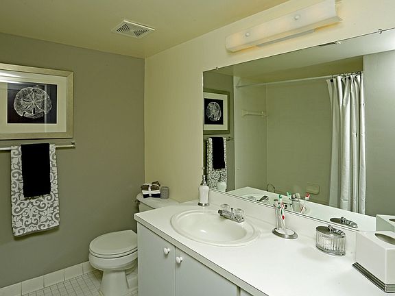 5th image of 15755 Lakeside Village Dr APT 104