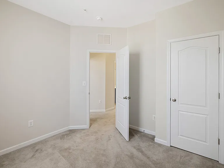 4901 Forest Pines Dr — Photo 22