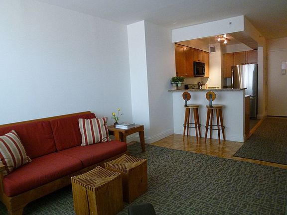 4th image of 1500 Lexington Ave APT 11J