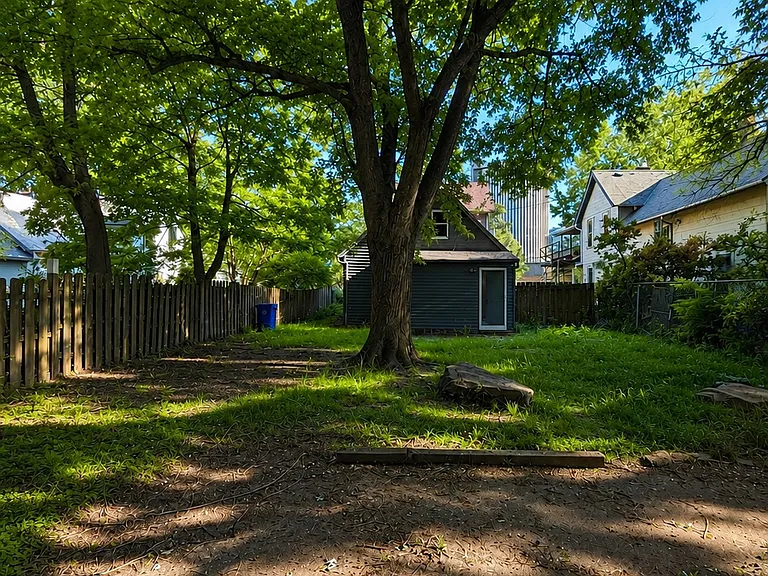 2002 Valentine Ave #2 — Photo 38