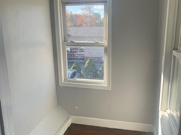 3rd image of 2 Old Nyack Tpke #4