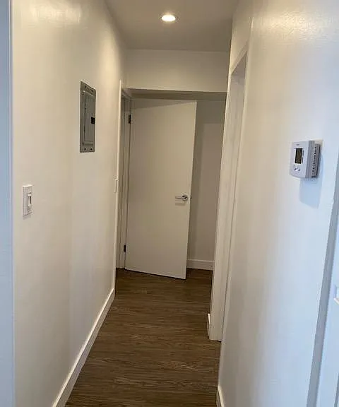 South Redondo Apartments — Photo 25
