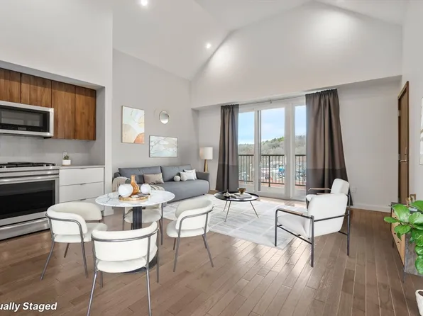 163 Hyde Park Ave #163B, Jamaica Plain, MA 02130