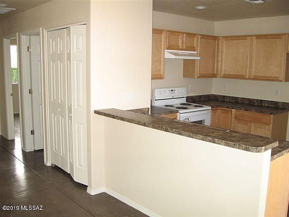 2nd image of 615 E Linden St Unit 2