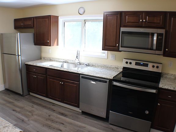2nd image of 3924 Bond Dr #0