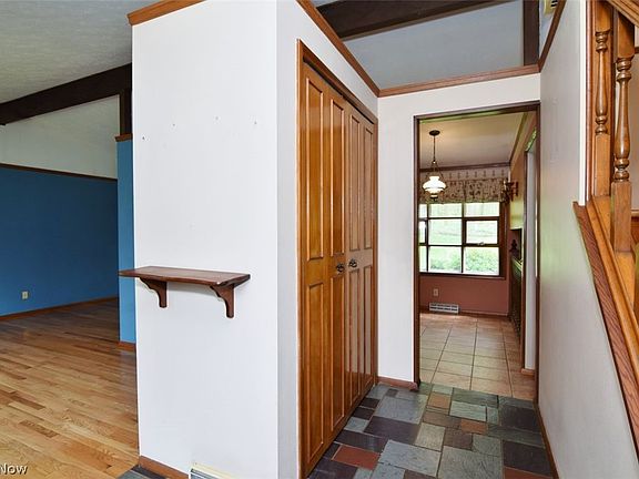 5th image of 6977 Springledge Rd