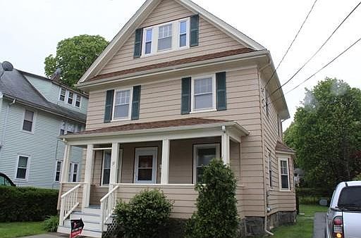 2nd image of 39 Dysart St