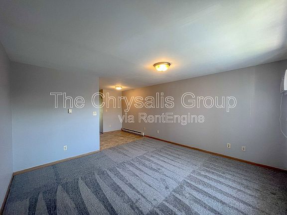 3rd image of 1103 Carrie Ln
