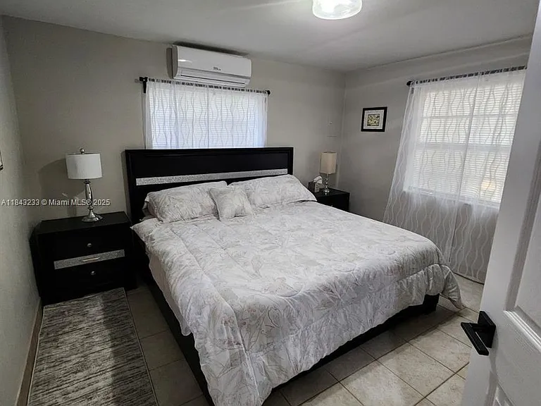 1872 SW 29th Ave — Photo 7