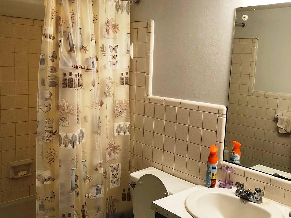 2nd image of 136 59th St N Unit 3