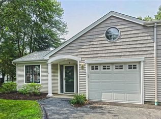 9 Red Cedar Rd UNIT 9, Orange, CT 06477