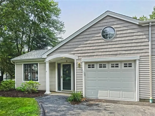 9 Red Cedar Road #9, Orange, CT 06477