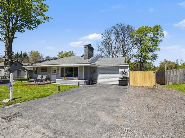 197 E Beech St NE, Cedar Springs, MI 49319