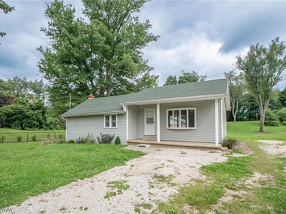 2nd image of 3045 Hayne Rd