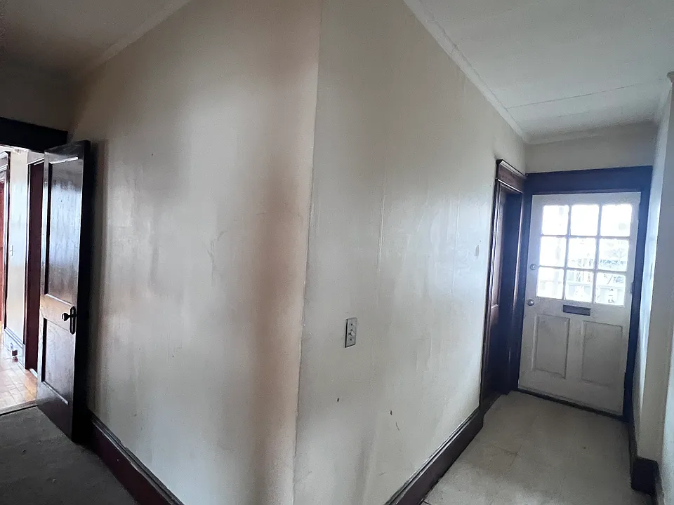 5 Vale St #1