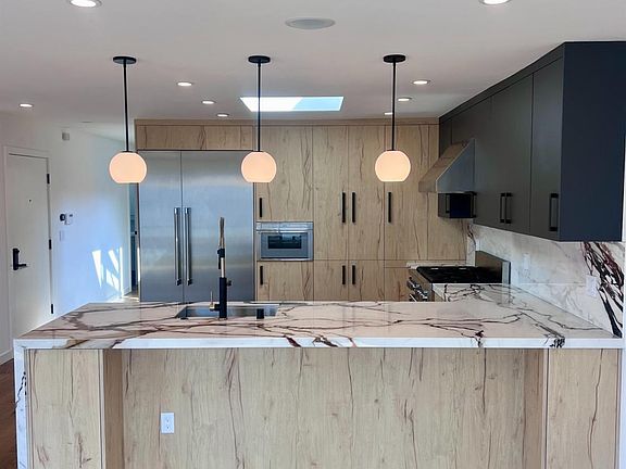 3rd image of 174 18th Ave #172