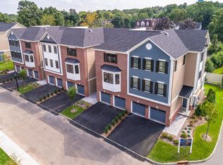 4 Hanover Rd #B-3, Florham Park, NJ 07932