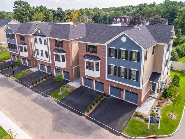 4 Hanover Rd #B, Florham Park, NJ 07932