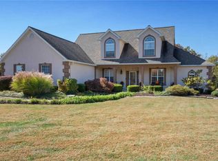 1305 Lakeway Dr, Defiance, MO 63341