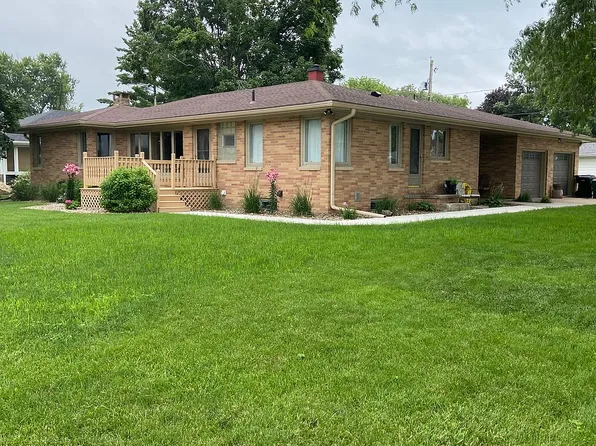 300 S Norris St, Prairie City, IA 50228