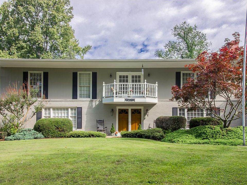 1st image of 113 Woodside Dr